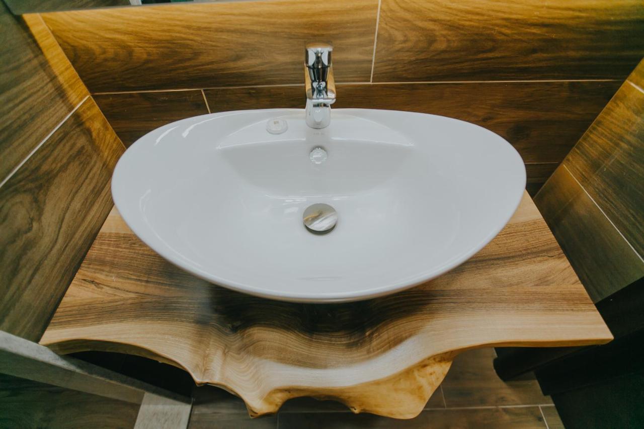 Lostrita - Pastravarie, Hotel & Spa Baia Mare Luaran gambar